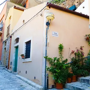 Casetta Santa Venera Casa vacanze